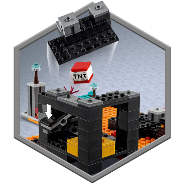 LEGO® 21185 Minecraft™ Die Netherbastion - Image 3
