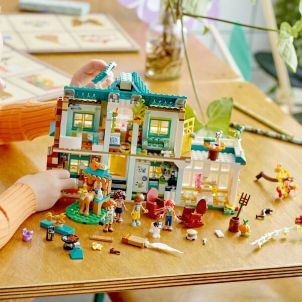 LEGO® 41730 Autumns Haus - Image 9
