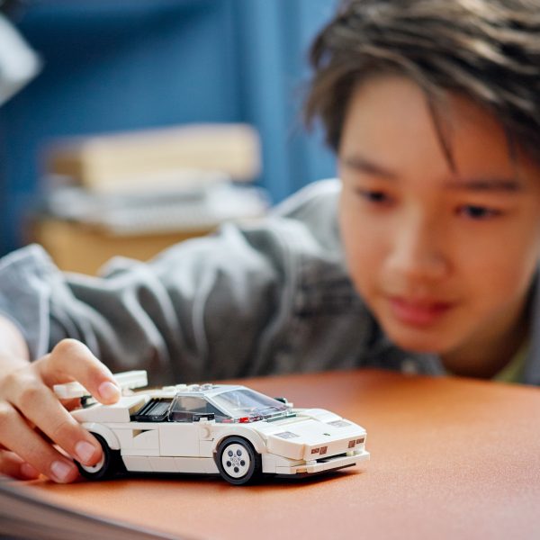 LEGO® 76908 Lamborghini Countach - Image 2